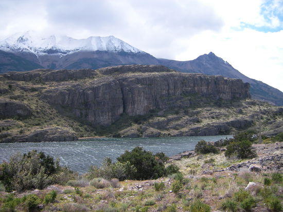 Felsformation an einem der vielen Bergseen