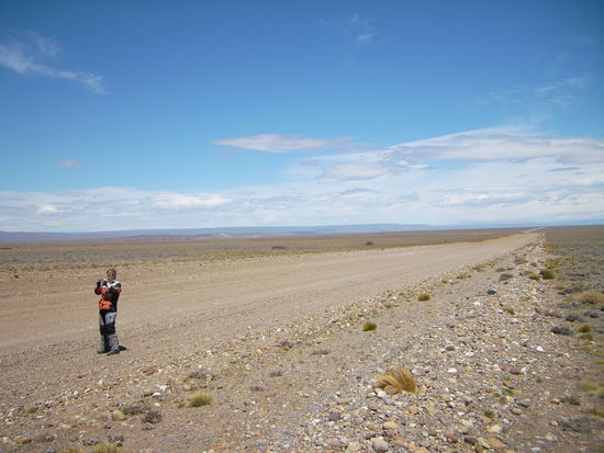 Ruta 40 in Ripioausfuehrung - unendliche Weite