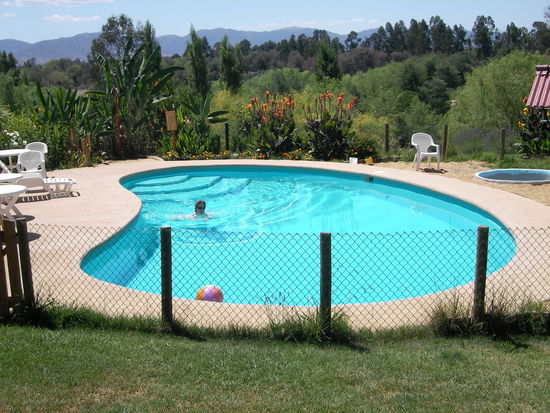 Herrlich, schwimmen im Pool bei 35 Grad mitten im Januar