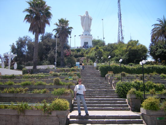 Auf dem Hausberg von Santiago, der San Christobal