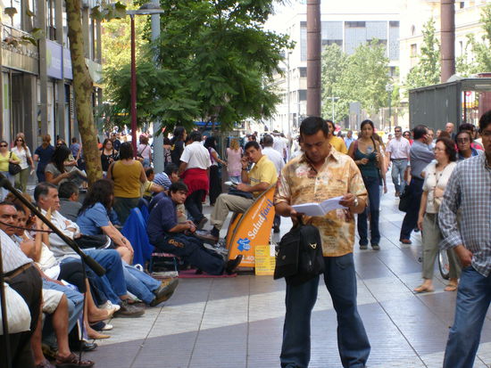 Schuhputzer in der Fußgängerzone