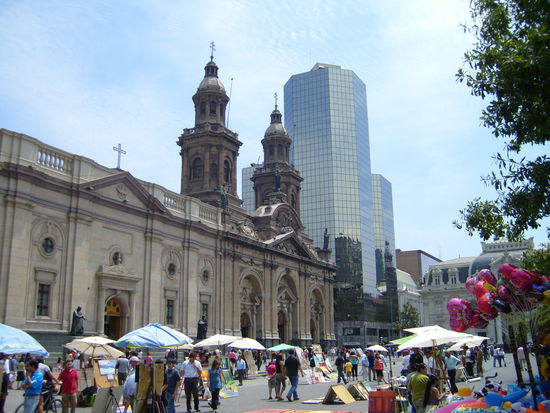 Neu gegen alt, am Plaza de Armas