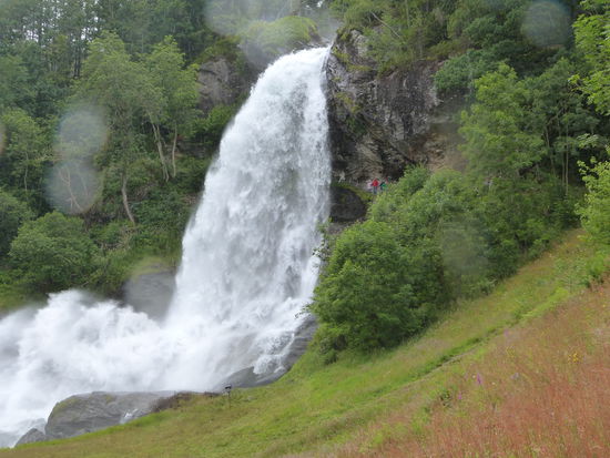 ...und Wasserfälle...