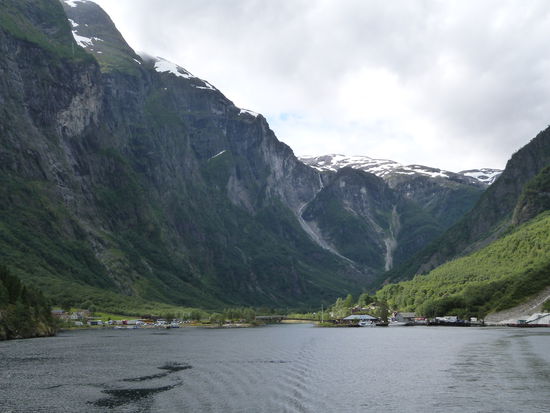 Abfahrt!!! Blick zurück auf Gudvangen