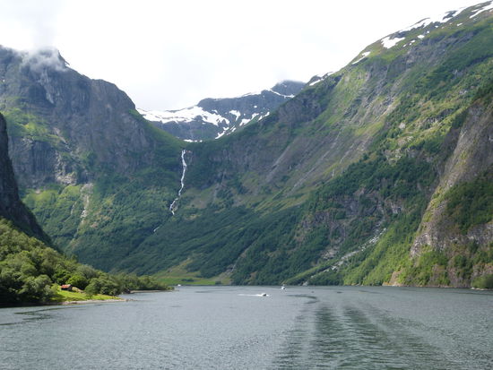 Leise rauscht der Wasserfall - wenn`s nicht mehr rauscht ist`s Wasser all