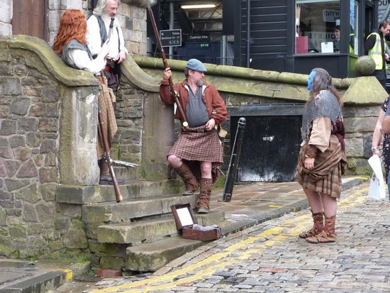 Sogar die legendären Highländer haben wir bei den Fringe-Festspielen getroffen