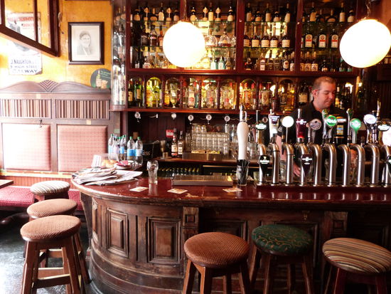 ...und dem obligatorischen Pub-Besuch