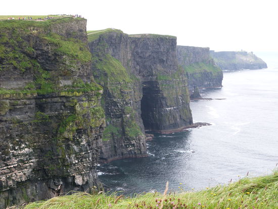...aber jetzt gehts los...links obern die Leute auf dem nicht öffentlichen Weg...