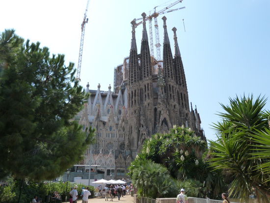Sagrada Familia: Eines der Wahrzeichen von Barcelona. Natürlich wieder von Gaudi entworfen, aber noch nicht vollendet.