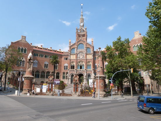 Kaum zu glauben, so schön können Krankenhäuser sein. Herr Gaudi verstarb hier