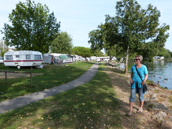 ... und unser Campingplatz in Rolle