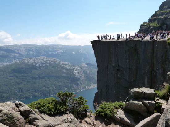 Der Preikestolen, 604 Meter hoch...