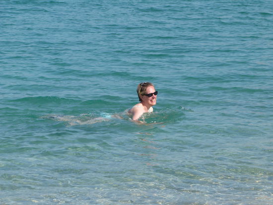 Das Wasser in der Adria ist noch recht kühl, aber Uli ist tapfer