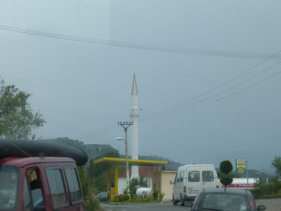 Erste Moschee in Albanien, es werden wohl noch einige mehr.....