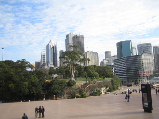 Sicht vom Opernhaus in Richtung Stadt