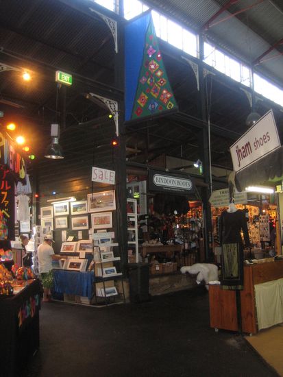 Der beruehmte Fremantle Markt in den unglaublich heissen Hallen