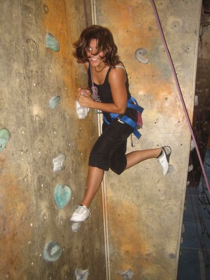 Nein, hier falle ich nicht gerade, ich suche nur verzeifelt nach Halt!!! 