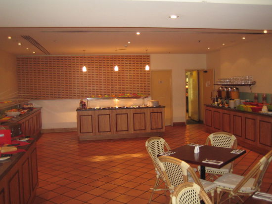 Buffet...Leider passt nur die Haelfte auf das Bild aber so grob kommts hin...