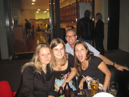 JAJA, WIR HATTEN ES NACH FEIERABEND NICHT WEIT 