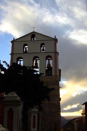 Kirche im Abendlicht.