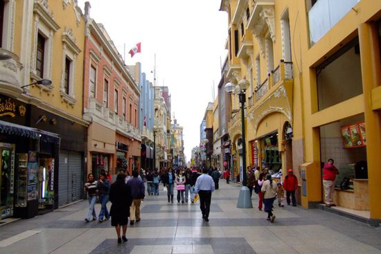 Die Einkaufstrasse Jr de la Unión