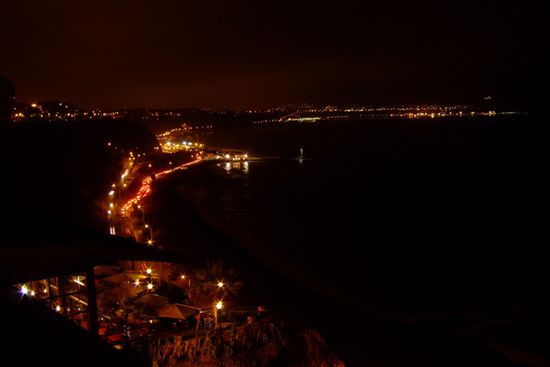 Kueste by night..