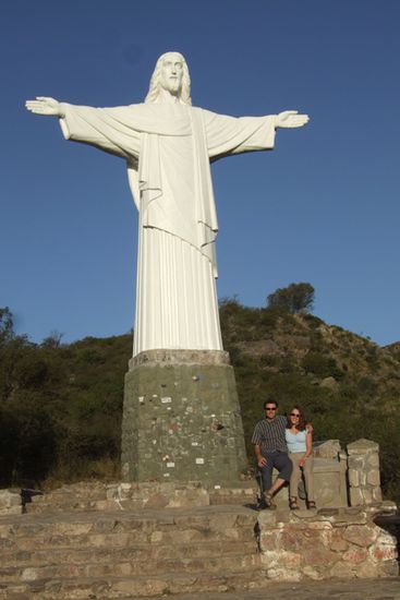Auch hier wird La Cumbre (und wir) von einem Cristo Blanco beschuetzt.