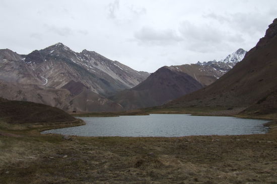 Auf unserer kleinen Wanderung im Nationalpark treffen wir auf mehrere Bergseen.