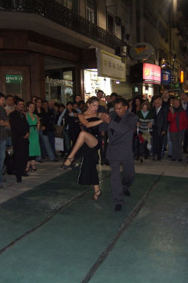 Die Tangotaenzer auf der Strasse von Buenos Aires.