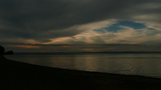 Der Lago Llanquihue im Abendlicht.