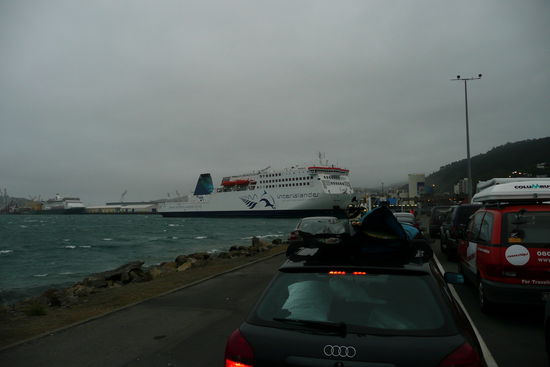 Die Faehre, die uns und unser Auto auf die Suedinsel bringt.