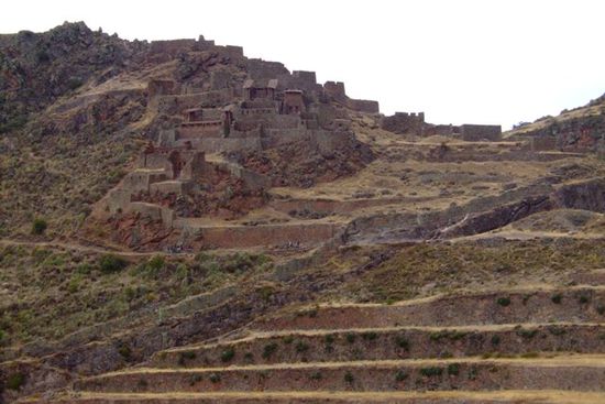 Die Ueberreste der Inkaruinen von Pisac.