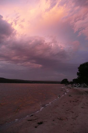 Uebernachtung im Nationalpark an einem Inlet. Tolle Abendstimmung!