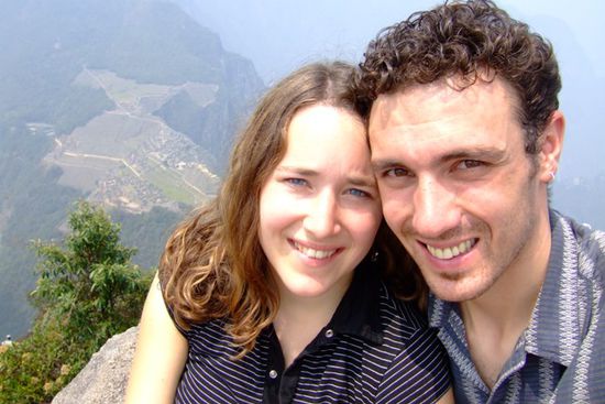Endlich oben angekommen! (im Hintergrund sieht man Machu Picchu)