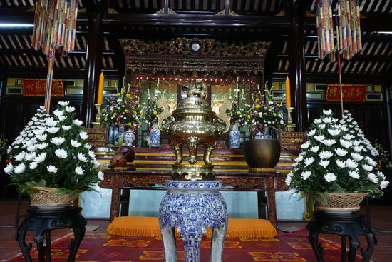 Gebetsschrein in der Thien Mu Pagoda.
