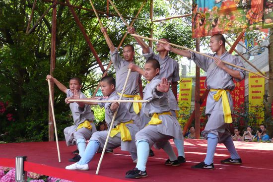 ...und chinesischen Kämpfern.