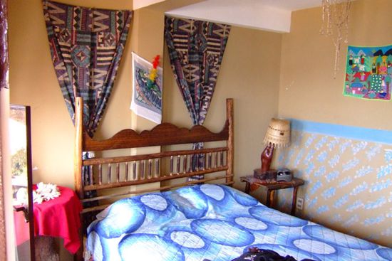 Unser dekoratives Hotelzimmer mit Seeblick.