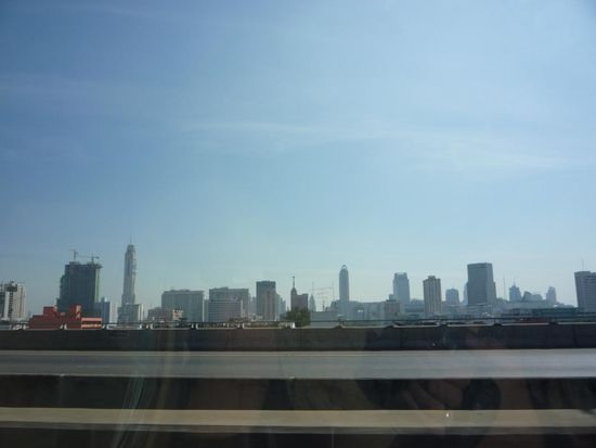 auf dem Weg zum Flughafen...