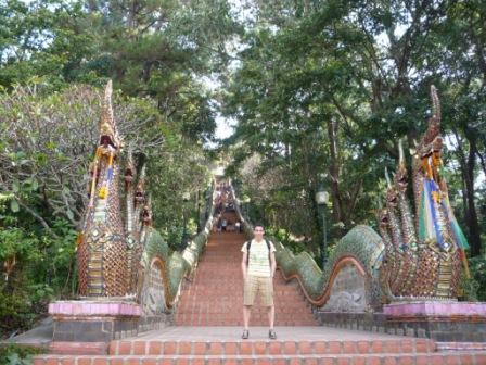 Treppe zum Doi Suthep - 200 Stufen