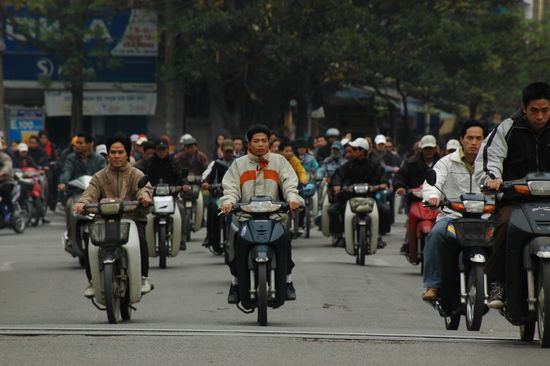 Zweiradverkehr in Hanoi