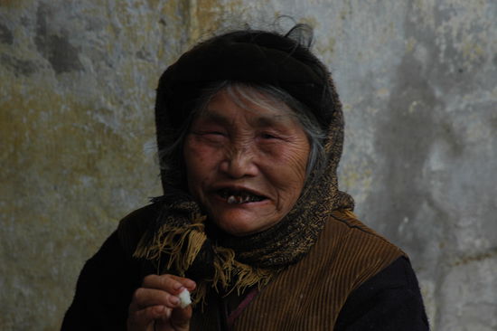 Menschen in der Altstadt Hanois