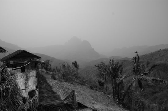 Berglandschaft zwischen Kasi und Luang Prabang