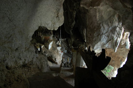 In der unteren der beiden Pak Ou-Hoehlen