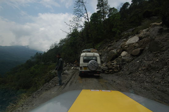 Ueberquerung eines Steinlawinenfeldes