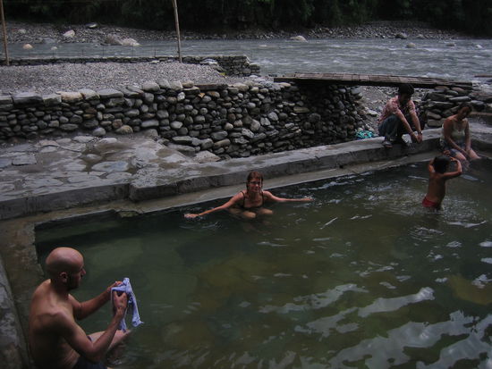 Heisse Quellen am Kali Gandaki in Tatopani