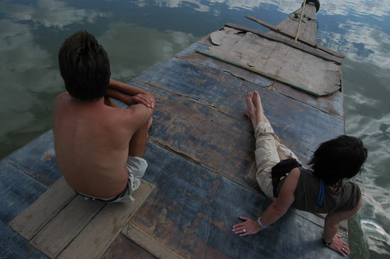 Fahrgaeste entspannt im Hier und Jetzt (liebe Gruesse nach Wien!)