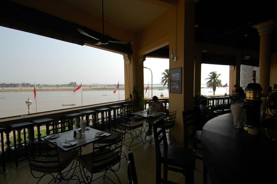 Foreign Correspondent Club