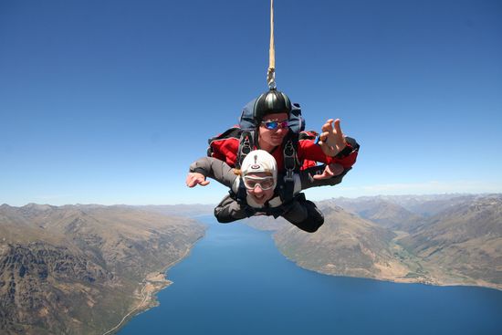 Nachher einen freien Fall von 45s