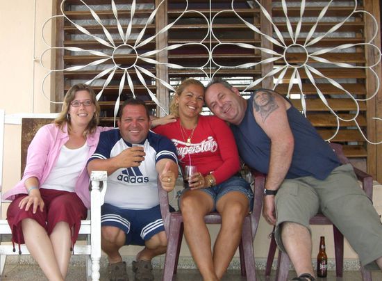 Auf der Terasse des Hauses