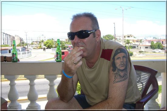 Ich lies mir den Thunfischsalat schmecken